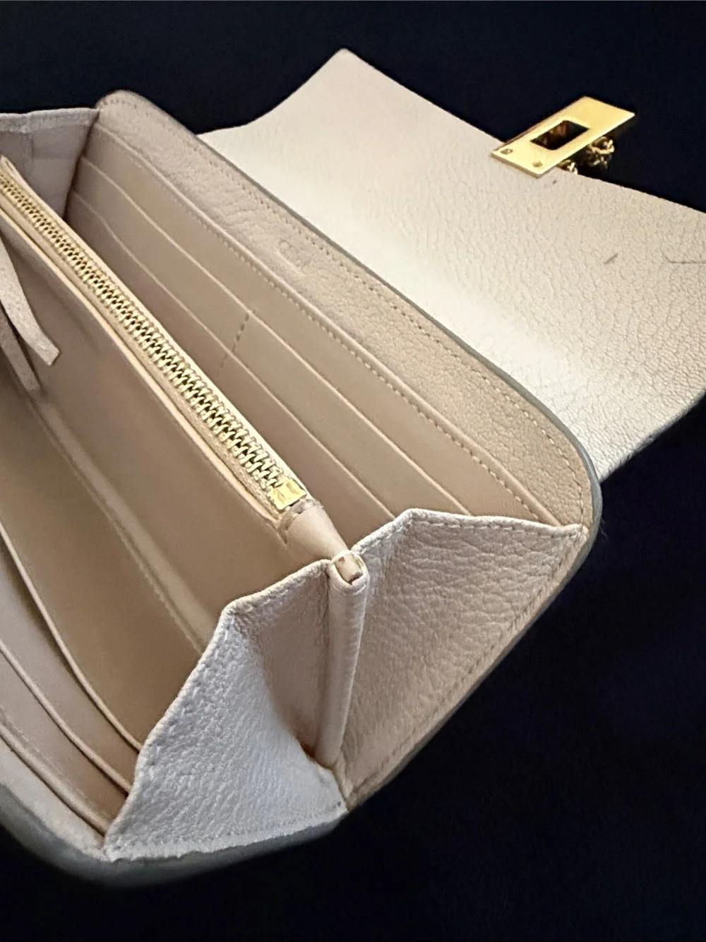 Chloe Cream Leather Chain-Accent wallet